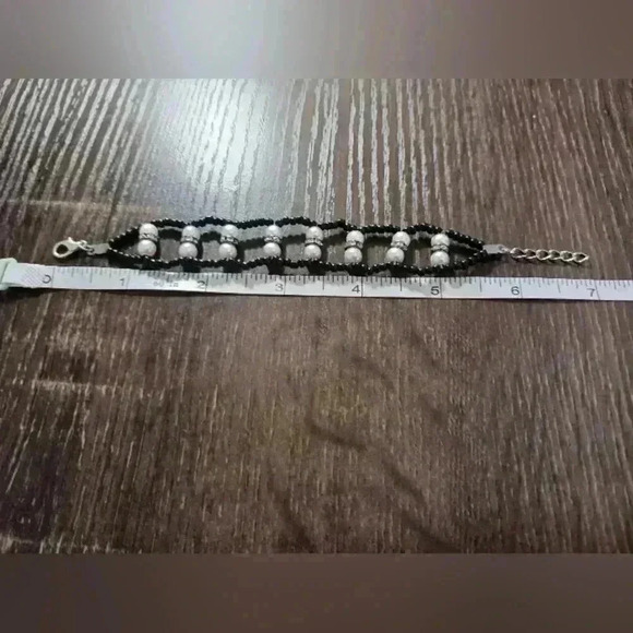 Beaded rhinestone and faux pearl handmade bracelet - Picture 5 of 5